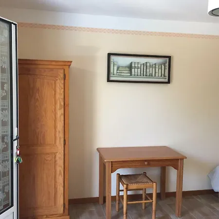 Гостевой дом La Cavalerie Сен-Жан-ле-Тома